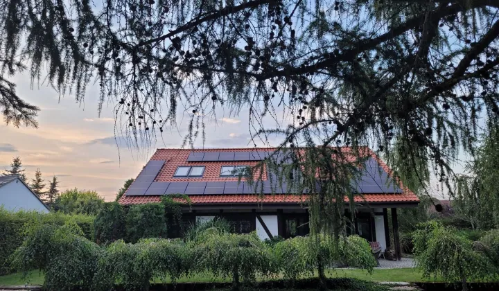 dom wolnostojący, 6 pokoi Wręczyca Wielka, ul. Jabłoniowa