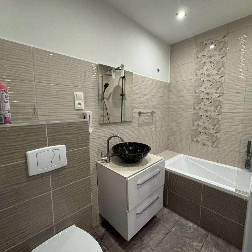 Mieszkanie 2-pokojowe Jelenia Góra, ul. Podwale. Zdjęcie 3