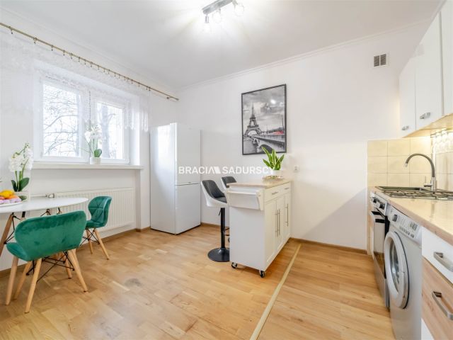 Mieszkanie 1-pokojowe Kraków Bonarka, ul. Ferdynanda Kurasia. Zdjęcie 2