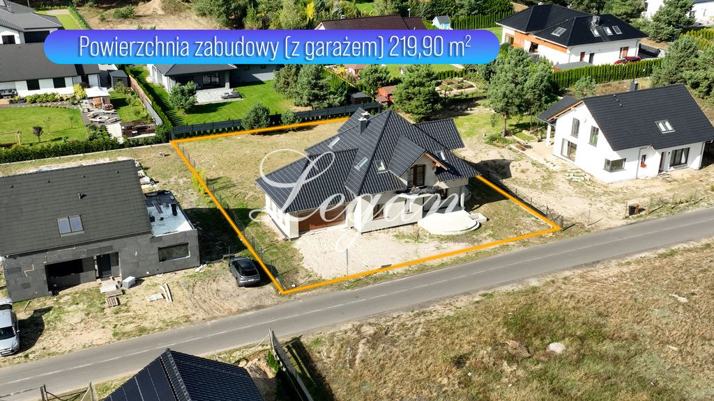 dom wolnostojący, 6 pokoi Ciecierzyce. Zdjęcie 1