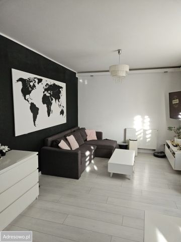 Mieszkanie 3-pokojowe Nowy Sącz, ul. Grunwaldzka. Zdjęcie 1