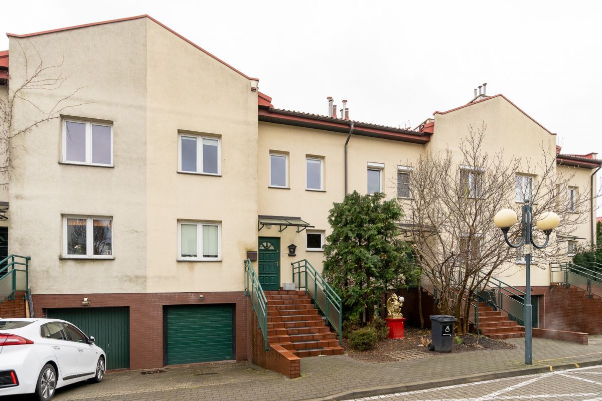 dom szeregowy, 5 pokoi Warszawa Ochota, ul. Złotego Smoka