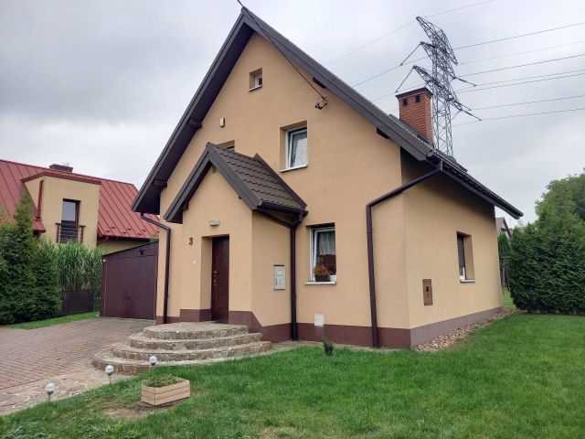 dom wolnostojący, 4 pokoje Kraków Swoszowice, ul. Niedźwiedziny. Zdjęcie 1