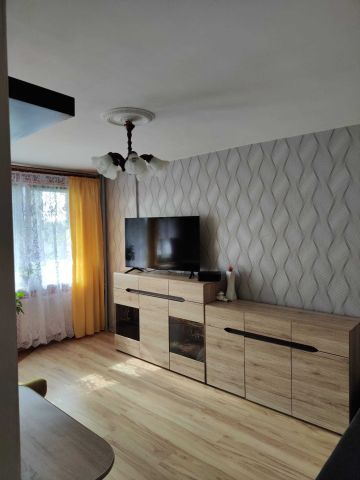 Mieszkanie 1-pokojowe Tychy, ul. Henryka Dąbrowskiego. Zdjęcie 1