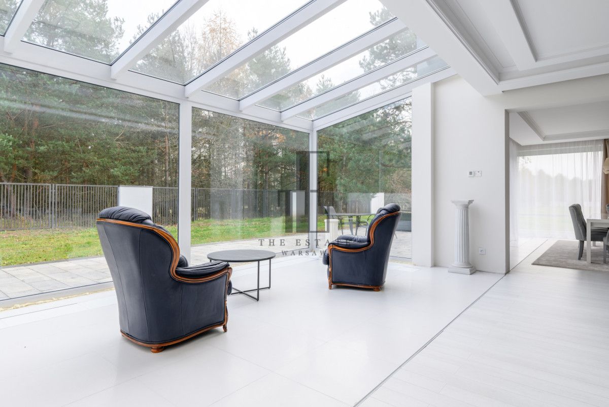 dom wolnostojący, 10 pokoi Famułki Brochowskie. Zdjęcie 13