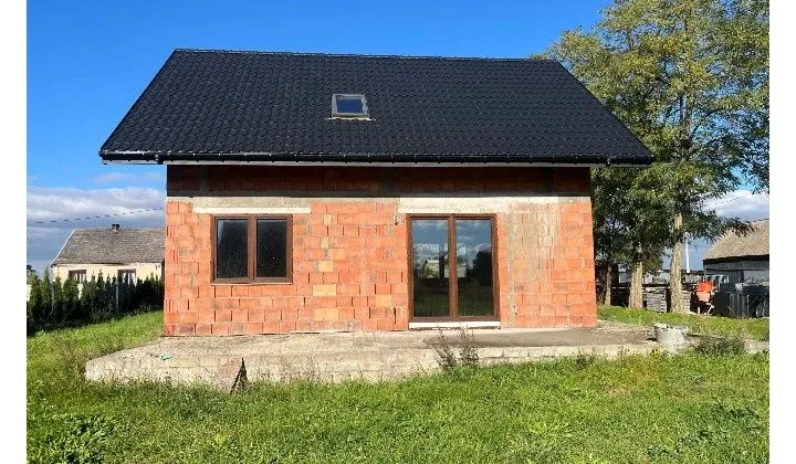 dom wolnostojący Waki