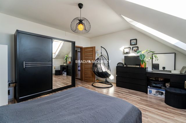 dom szeregowy, 4 pokoje Krzysztoforzyce, ul. Rozrywkowa. Zdjęcie 32