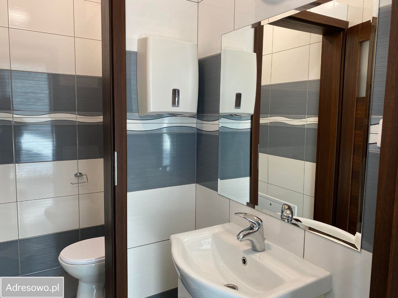 Hala/magazyn Horbów-Kolonia. Zdjęcie 10