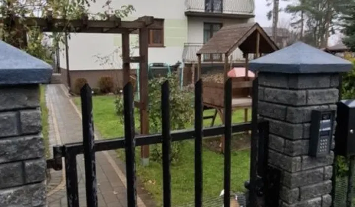 dom wolnostojący, 10 pokoi Lipinki, ul. Słoneczna