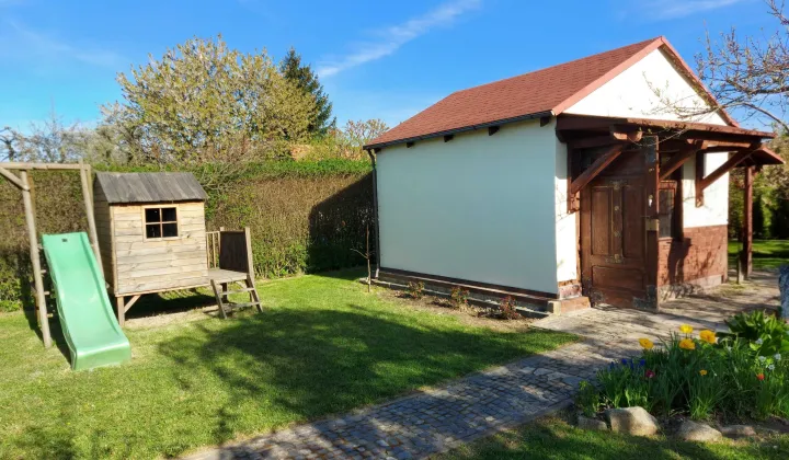 Działka rod Ziemnice