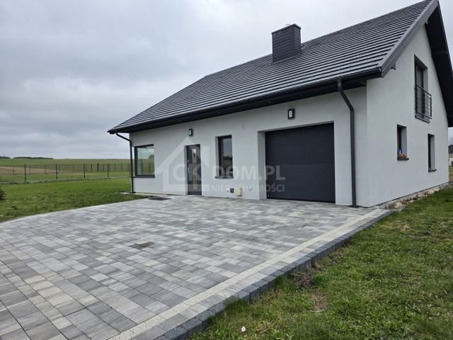 dom wolnostojący, 5 pokoi Kawczyn, ul. Kielecka. Zdjęcie 1