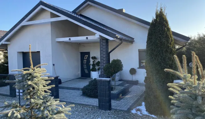 dom wolnostojący, 4 pokoje Wola Podłężna, ul. Jeżynowa