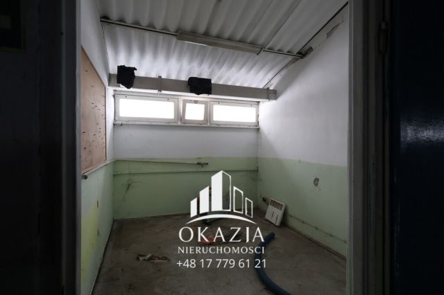 Hala/magazyn Wysoka Głogowska. Zdjęcie 13