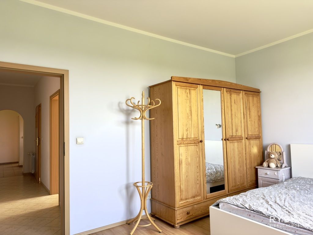 dom wolnostojący, 8 pokoi Starkowiec Piątkowski. Zdjęcie 13