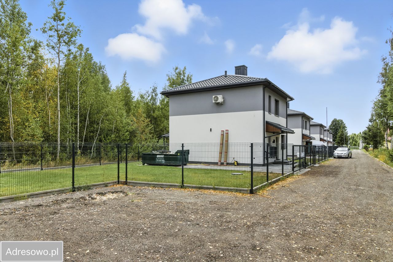 dom wolnostojący, 4 pokoje Dębe Wielkie. Zdjęcie 11