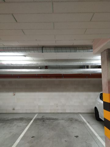 Garaż/miejsce parkingowe Kraków Ruczaj, ul. Lubostroń. Zdjęcie 2