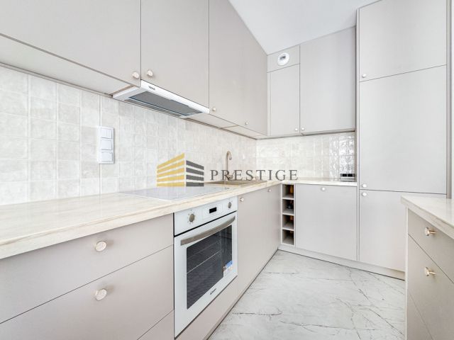 Mieszkanie 3-pokojowe Warszawa Praga-Południe, ul. Lizbońska. Zdjęcie 4