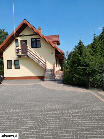 dom wolnostojący, 4 pokoje Karwica. Zdjęcie 1