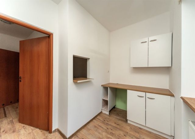 dom wolnostojący, 6 pokoi Bielsko-Biała, ul. Konstantego Damrota. Zdjęcie 18