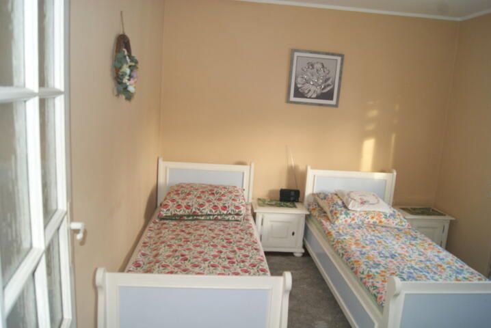 dom wolnostojący, 6 pokoi Jora Wielka. Zdjęcie 13