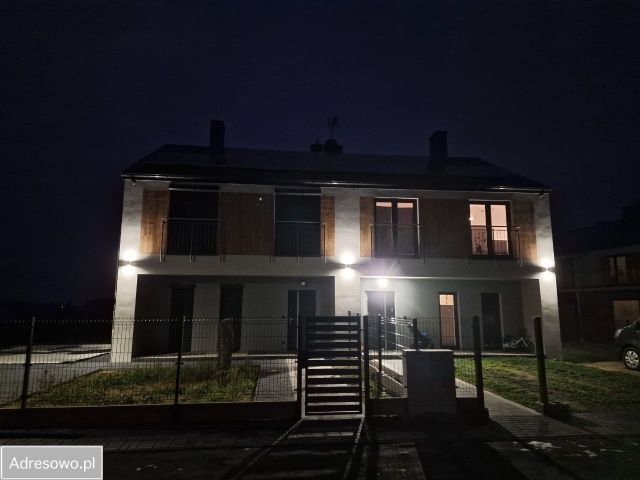 bliźniak, 5 pokoi Korzystno. Zdjęcie 1