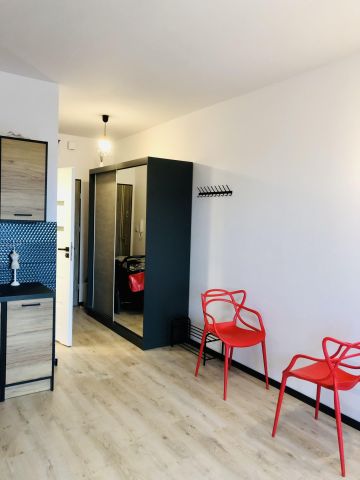 Mieszkanie 1-pokojowe Warszawa Włochy, ul. Pola Karolińskie. Zdjęcie 1