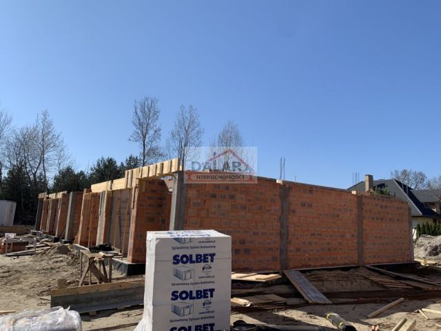 dom szeregowy Kąty, ul. Szumiących Traw. Zdjęcie 4