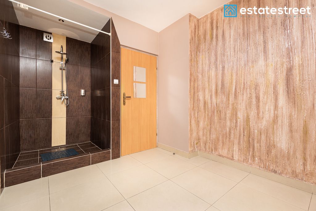 Lokal Kraków Prądnik Czerwony, ul. Pilotów. Zdjęcie 16