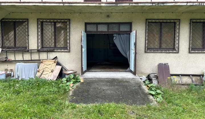 Hala/magazyn Gałków Mały, ul. Niecała