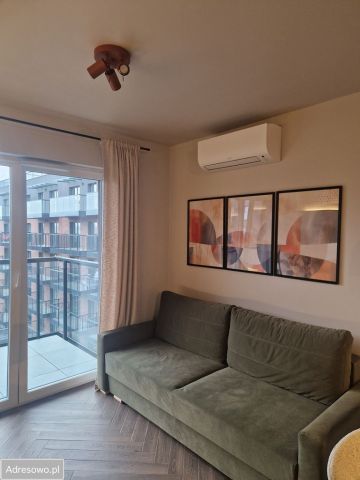 Mieszkanie 2-pokojowe Wrocław Krzyki, ul. gen. Antoniego Madalińskiego. Zdjęcie 1