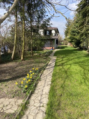 dom wolnostojący, 2 pokoje Poręba, ul. Wolności. Zdjęcie 1