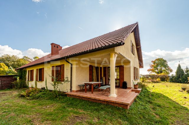 dom wolnostojący, 3 pokoje Borówki. Zdjęcie 2