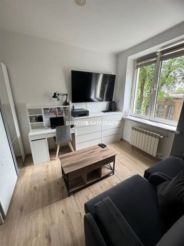 Mieszkanie 2-pokojowe Kraków Nowa Huta, os. Centrum C. Zdjęcie 4