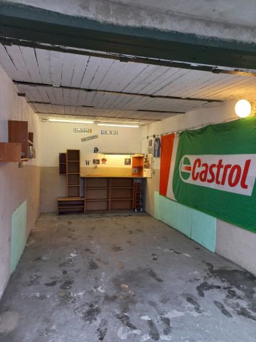 Garaż/miejsce parkingowe Katowice Kostuchna, ul. Jana Chęcińskiego. Zdjęcie 1