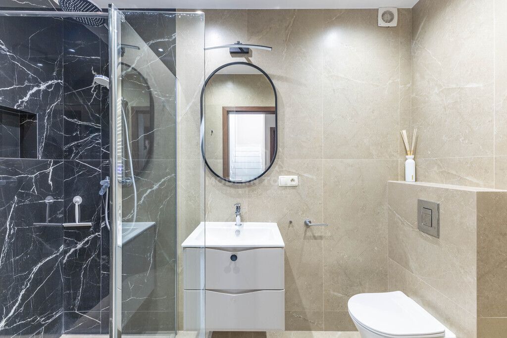 dom wolnostojący, 5 pokoi Rusiec. Zdjęcie 8