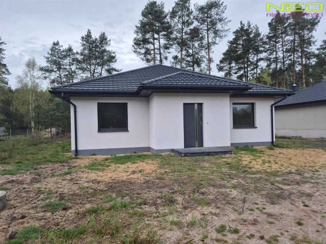 dom wolnostojący, 4 pokoje Kamińsko. Zdjęcie 2