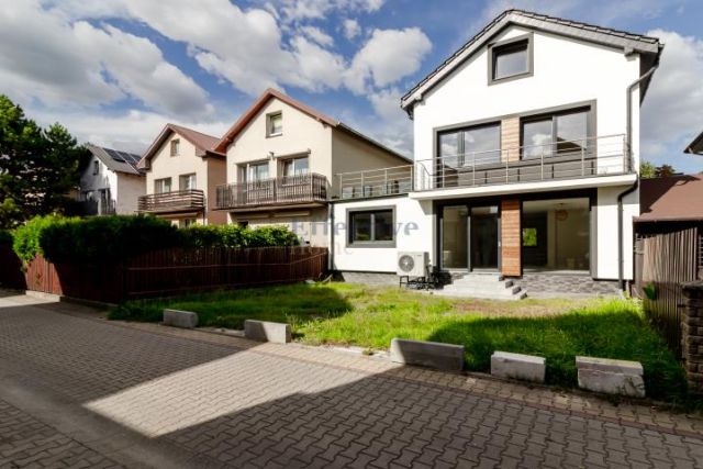 dom szeregowy, 7 pokoi Wrocław Nowy Dwór, ul. Witolda Gombrowicza. Zdjęcie 6