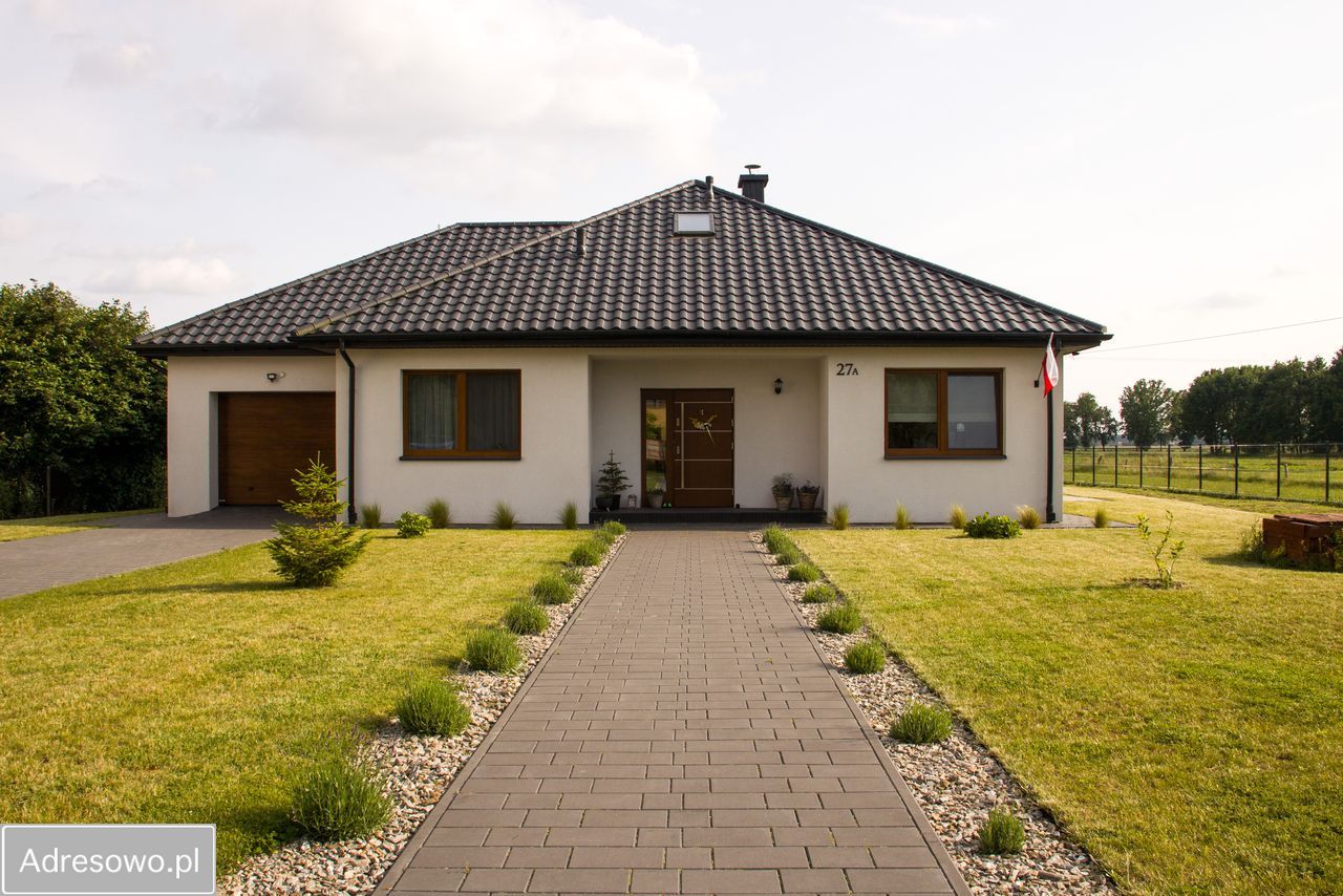dom wolnostojący, 4 pokoje Kampinos, ul. Niepodległości