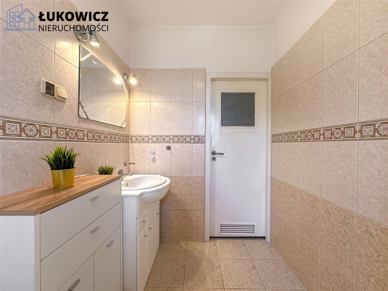 Mieszkanie 3-pokojowe Bielsko-Biała Komorowice Krakowskie. Zdjęcie 15