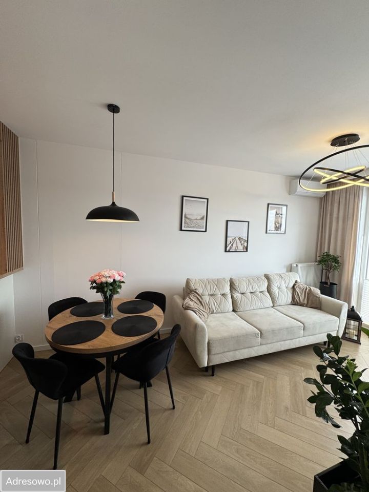 Mieszkanie 2-pokojowe Ożarów Mazowiecki. Zdjęcie 1