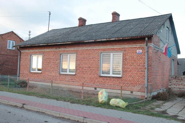 dom wolnostojący, 4 pokoje Bocheń, Bocheń. Zdjęcie 1