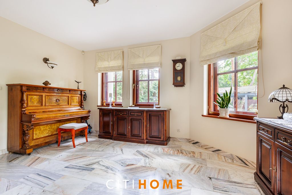 dom wolnostojący, 5 pokoi Józefów. Zdjęcie 4