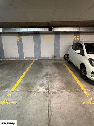 Garaż/miejsce parkingowe Warszawa Gocław, ul. gen. Tadeusza Bora-Komorowskiego. Zdjęcie 1