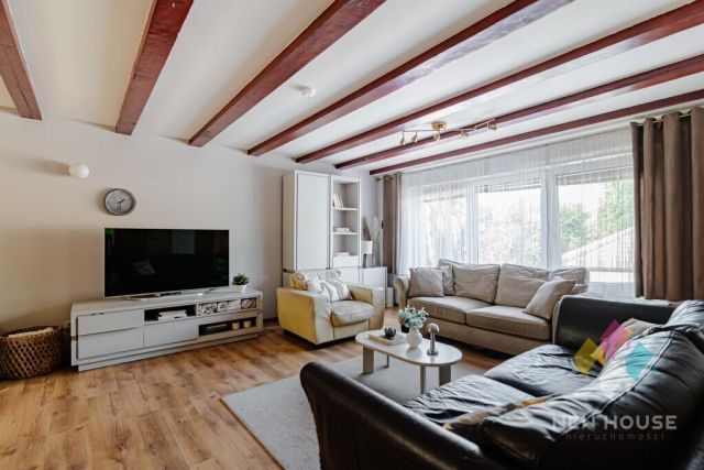 bliźniak, 9 pokoi Zalbki. Zdjęcie 5