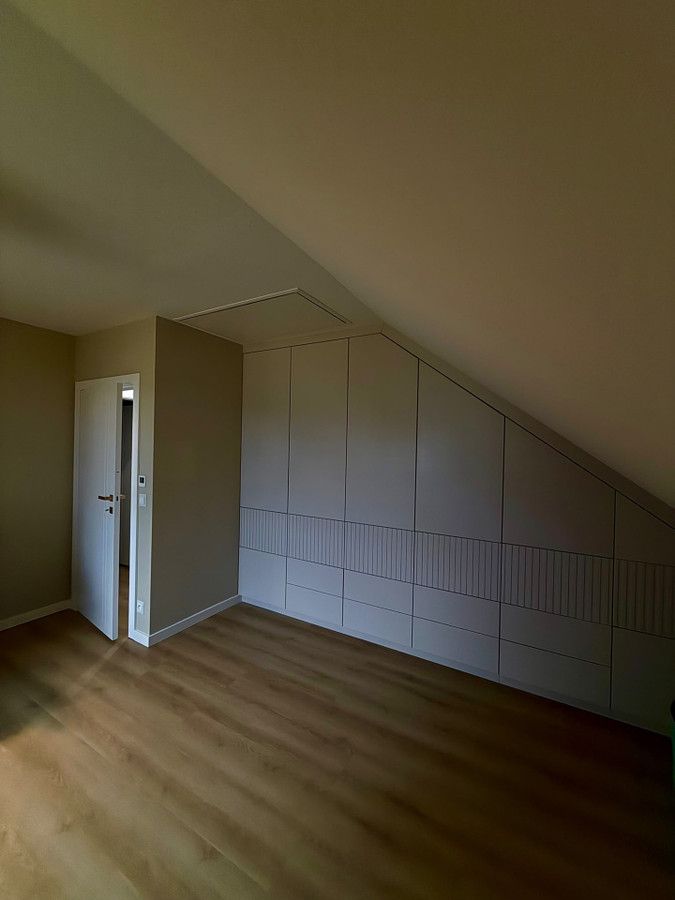 Mieszkanie 5-pokojowe Tarnowskie Góry Opatowice. Zdjęcie 13