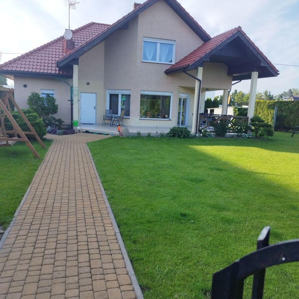 dom wolnostojący, 5 pokoi Gąski. Zdjęcie 2