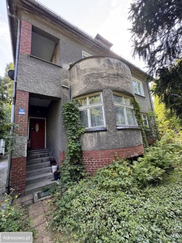 dom wolnostojący, 7 pokoi Jelcz-Laskowice, ul. Wincentego Witosa. Zdjęcie 1