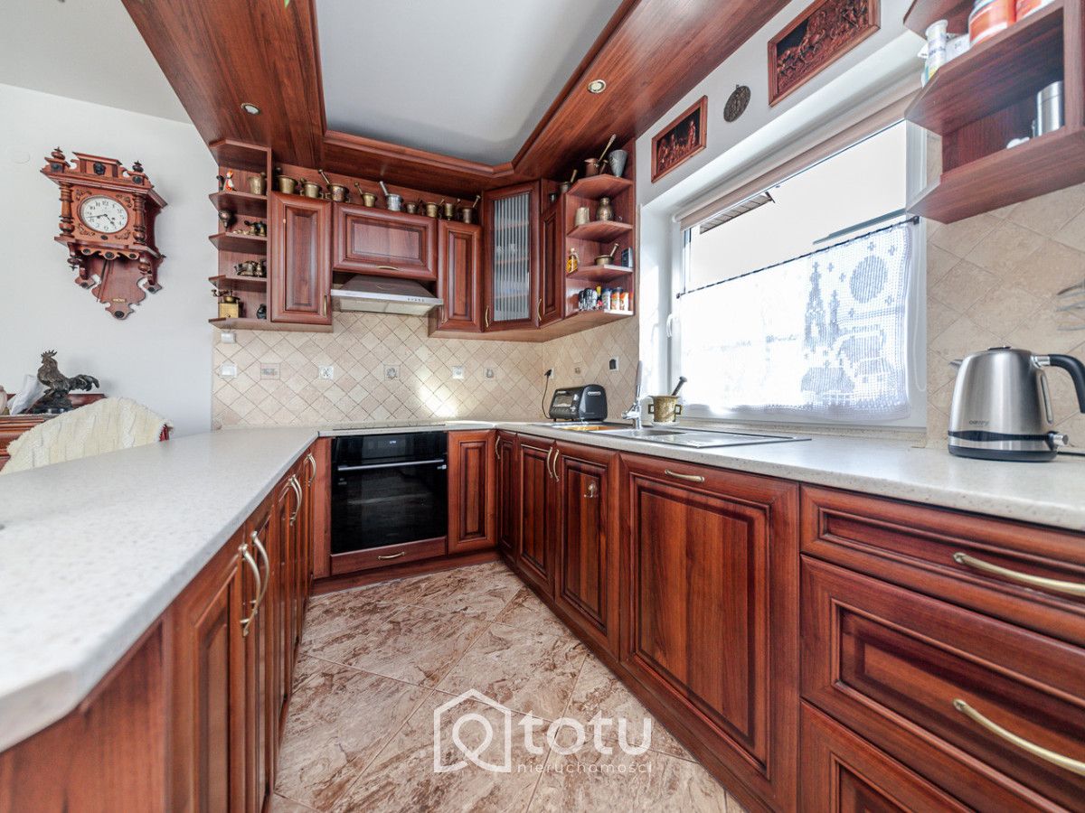 dom wolnostojący, 5 pokoi Sulejówek, ul. Plater. Zdjęcie 3