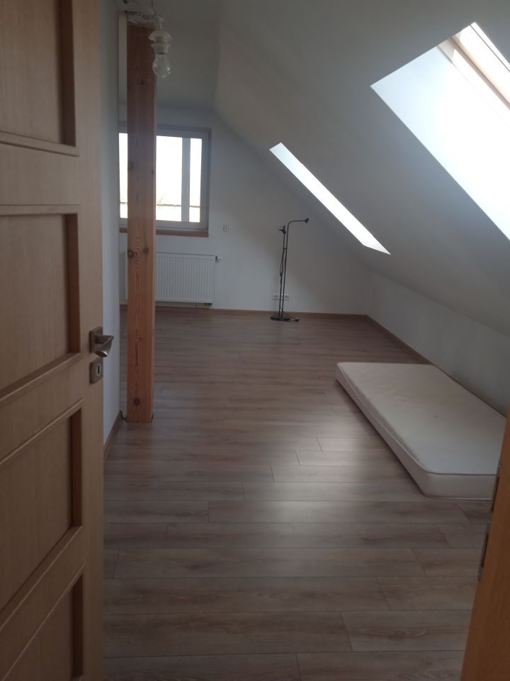 dom wolnostojący, 5 pokoi Piątkowice. Zdjęcie 10