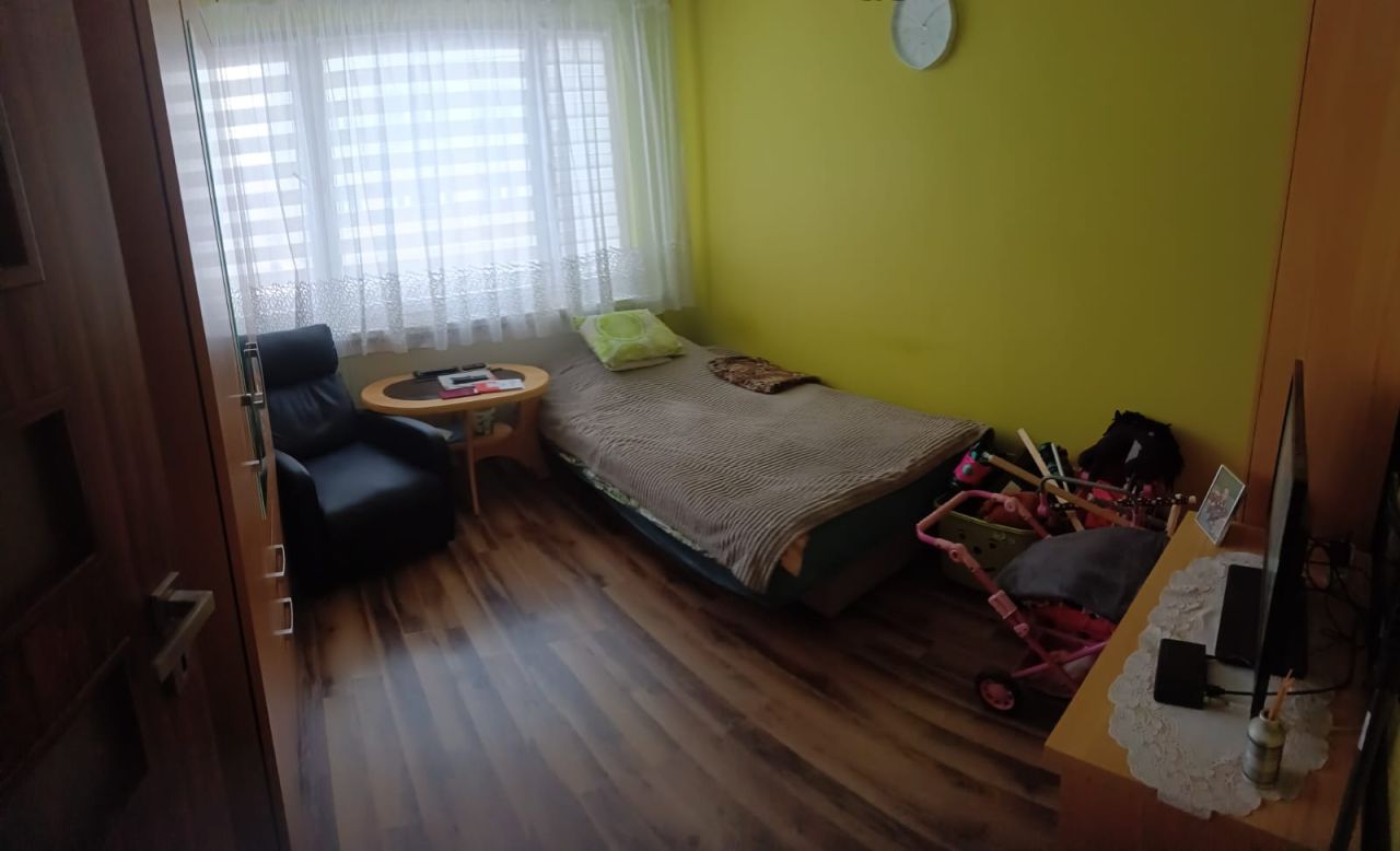 Mieszkanie 3-pokojowe Łabędnik. Zdjęcie 4